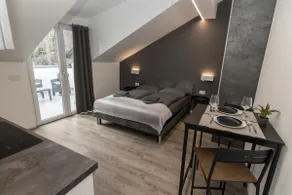 Mini-Apartment 6 - Image 5