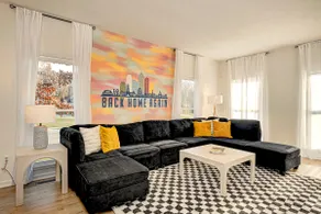 HUGE Home w/ Movie Room, Pool Table & Arcade Games - Image 5