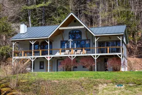 5BR | Indoor Hot Tub Sunroom | Mt Snow & Stratton - Image 4