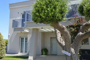 Prestigious villa •150m²• Pool • Ping Pong • Parking - Image 4