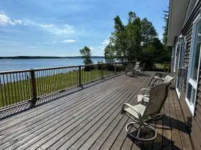 Water's Edge Cottage - Image 4