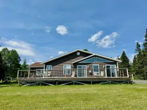 Water's Edge Cottage - Image 2