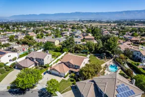 Loma Linda Luxury: Where Comfort Meet Elegance - Image 3