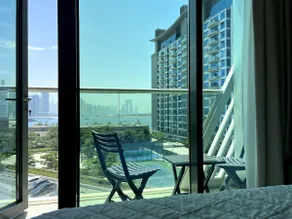 Apartment on Palm Jumeirah Beach Parking - Image 3
