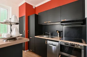 Génova T3, air conditioning, Wi-Fi, close to the train station - Image 5