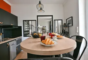 Génova T3, air conditioning, Wi-Fi, close to the train station - Image 4