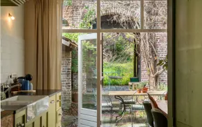 Maas Suites - The French House - Image 5