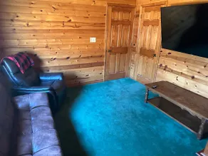 Burks Bungalow - 3 bedrooms & Entertainment space - Image 3
