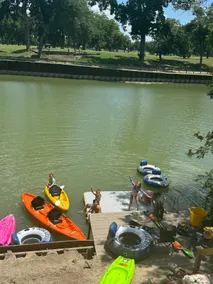 Waterfront Family Getaway: Dock, Kayaks & Fire Pit - Image 2