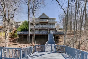 Lakefront, Hot tub Dock, kayaks, fire pit, 12 beds - Image 3