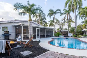 Private Heated Pool|Near Beach| Fire Pit|Game Room - Image 2