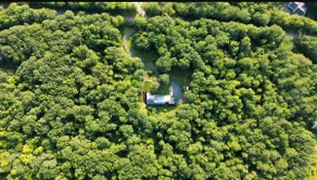 Lake, Laughs & Firelight: 4BR Retreat Awaits! - Image 2