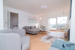 Ultimate Coastal Escape - Stylish & Estuary Views - Image 3