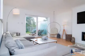 Ultimate Coastal Escape - Stylish & Estuary Views - Image 4