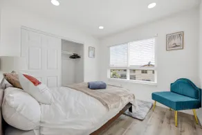 Cozy Little Townhouse near Local Eats - Image 4