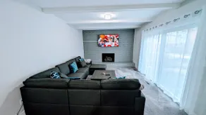 Pristine A2 Retreat: Seats&Sleeps 16, 3 King Beds - Image 3