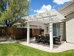Roomy + Upscale, XL Sofa, 2 Desks, Tahoe 30Min - Image 4