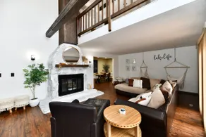 Peaceful, Stunning A-Frame Home near hiking trails - Image 3