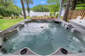 7K Sqft, Sandy Beach, Game Room, Barrel Sauna - Image 5