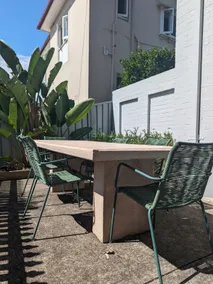 Bondi Bliss: Quiet & Chic Stay - Image 5