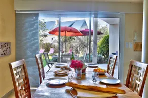 LocaLise - The White Villa - Garden Side - Image 3