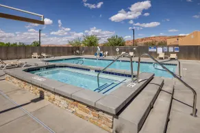 Moab Family Retreat Near Arches & Trails Pool Hot Tub Easy Parking - Image 4
