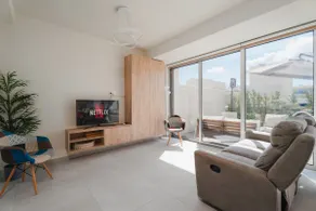 NEW 2Br Maisonette in Luxury Resort Pool Beach - Image 2