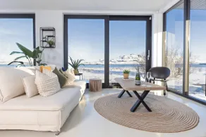 The Oceanfront Villa in Kjós - Image 2