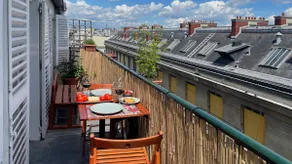 Prince's Suite, 70 sqm AC lift parking Metro RERB - Image 2