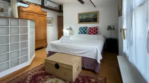 Prince's Suite, 70 sqm AC lift parking Metro RERB - Image 3