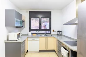 Large Balcony View, spacious 3BD near Ordino - Image 5