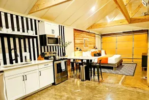 Modern Studio near Plaza District - Image 5