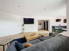 L'Arcois I: Large T3, terrace - Image 3
