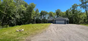 The Ridge - NEW Modern Home! - Image 5