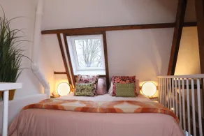 1930s apartment with loft - Image 5