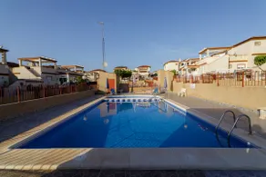 Peaceful Haven - Swimming Pool - Beach 10 minutes by car - Image 4