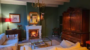 Luxury Farm with Fireplace & Large Private Garden - Image 5