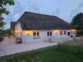 Luxury Farm with Fireplace & Large Private Garden - Image 2
