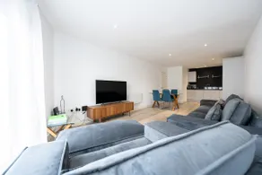 2 bedroom near ocean village Marina port apartment - Image 2