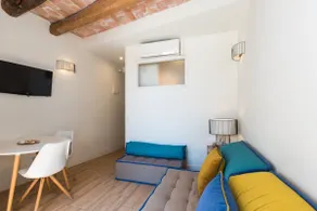 Your central hideaway in Sitges. Beach and train nearby - Image 2