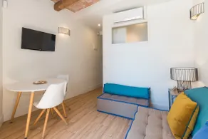 Your central hideaway in Sitges. Beach and train nearby - Image 3