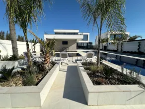 Infinity Villa - Image 2