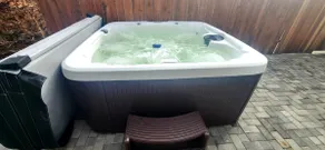 Historic Roseville Retreat with Hot Tub - Image 2