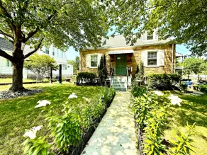 Cozy & Comfy 3BR Home - Image 3