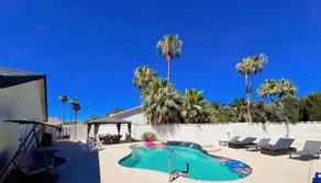 Family Retreat Private Pool Close to Strip/Airport - Image 4