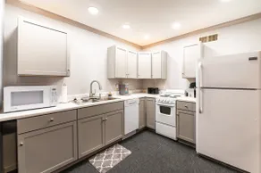 Ike Suite - Image 3