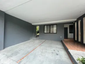Spacious Home and Budget Friendly w/ Wi-fi - Image 5