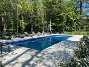 Walk to the beach! Pool/Hot Tub/5 Bedrooms/AC/WiFi - Image 2