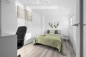 Green Grotto - Image 2