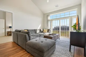 Modern Loft in Old Town, King St Metro Nearby - Image 3